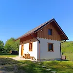 Horna U Bratrikov בקתה Haligovce