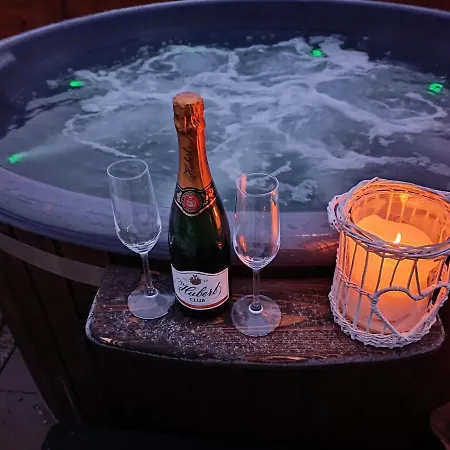 Alpehytte Horna U Bratrikov *